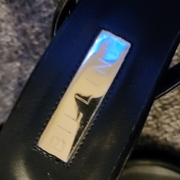 New Billini Princess Polly Solana black heeled thong style sandals, Size 7 - Picture 4 of 10